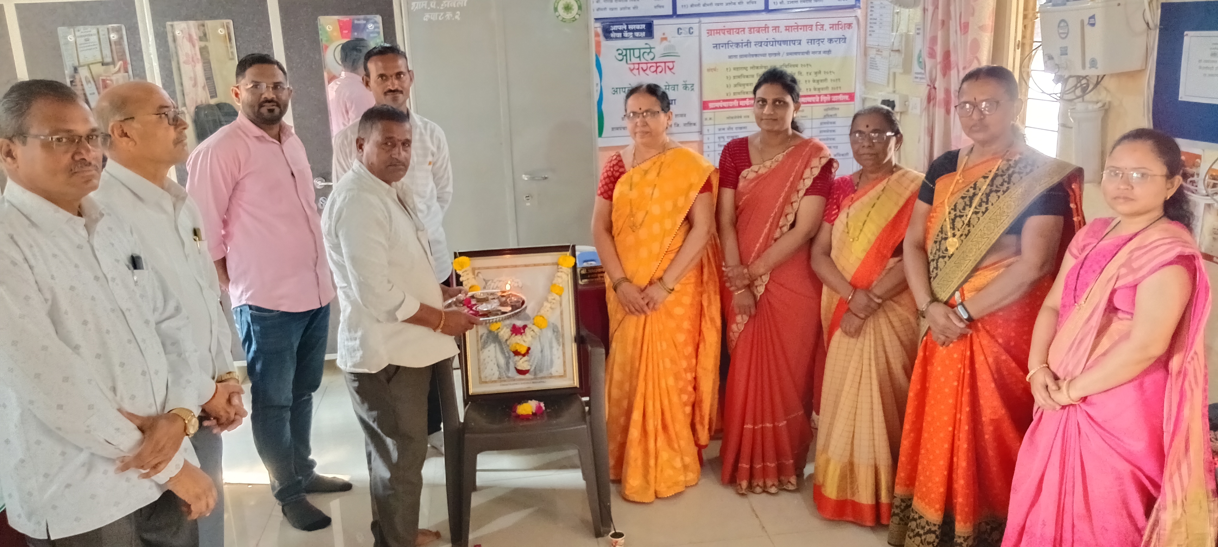 मुख्यमंत्री समृद्ध पंचायतराज अभियान अंतर्गत डाबली ग्रामपंचायत मध्ये छत्रपती शिवाजी महाराज यांची जयंती साजरी करण्यात आली यावेळी सर्व कर्मचारी उपस्थित होते